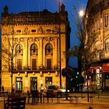 Spacious 2-bedroom Retreat In * Porto