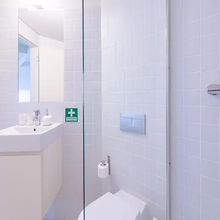 Appartement Spacious 2-bedroom Retreat In *