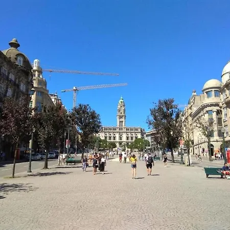 Spacious 2-bedroom Retreat In * Oporto