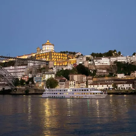 Spacious 2-bedroom Retreat In 公寓