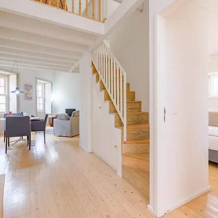 Spacious 2-bedroom Retreat In *